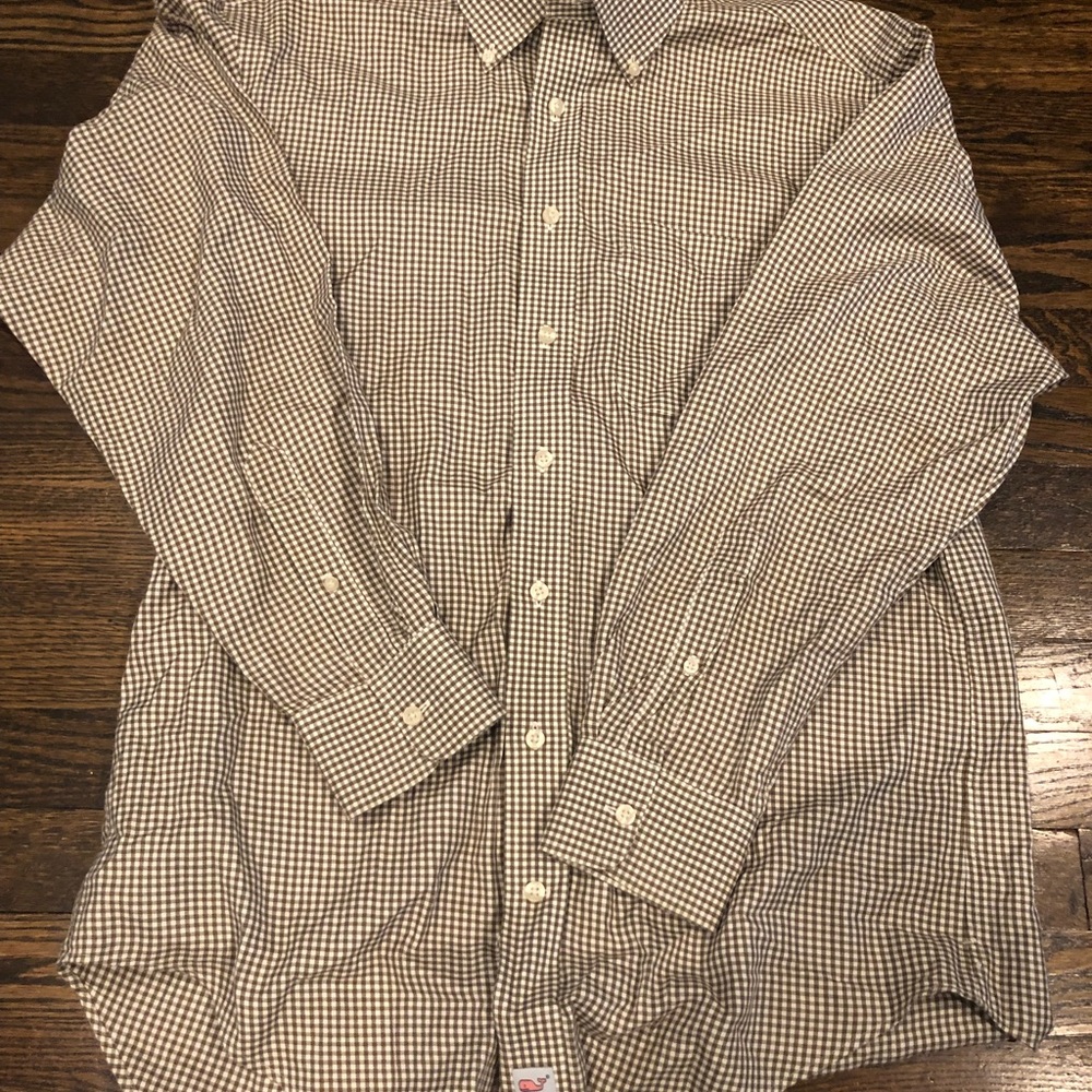 Vineyard Vines men’s brown checked button up